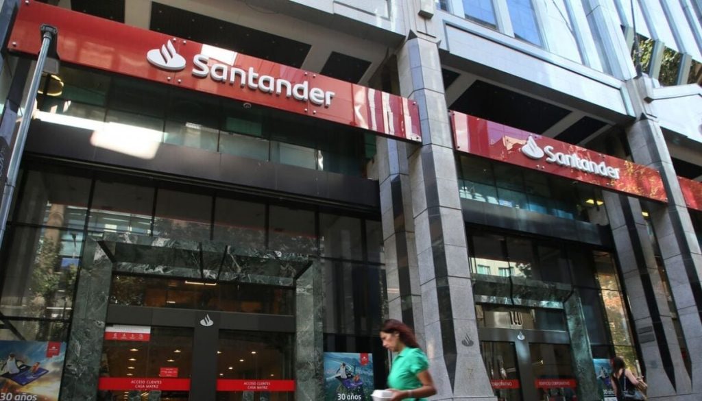 Restablecimiento del Feriado Bancario en Chile - Senado Avanza en Restablecimiento del Feriado Bancario