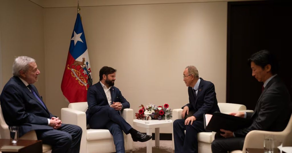 Reunión del Presidente Boric con Ban Ki-moon en Corea del Sur - Boric aborda desafíos globales y la nominación de Bachelet en Corea