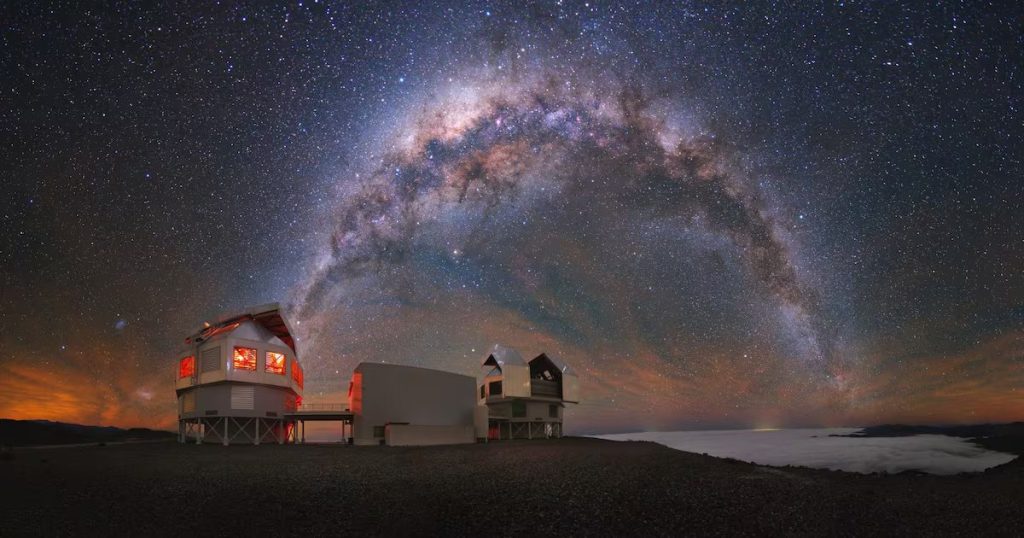 Telescopio Docente de la Universidad Andrés Bello en Chile - Telescopio de la UNAB revoluciona la enseñanza de la astronomía en Chile