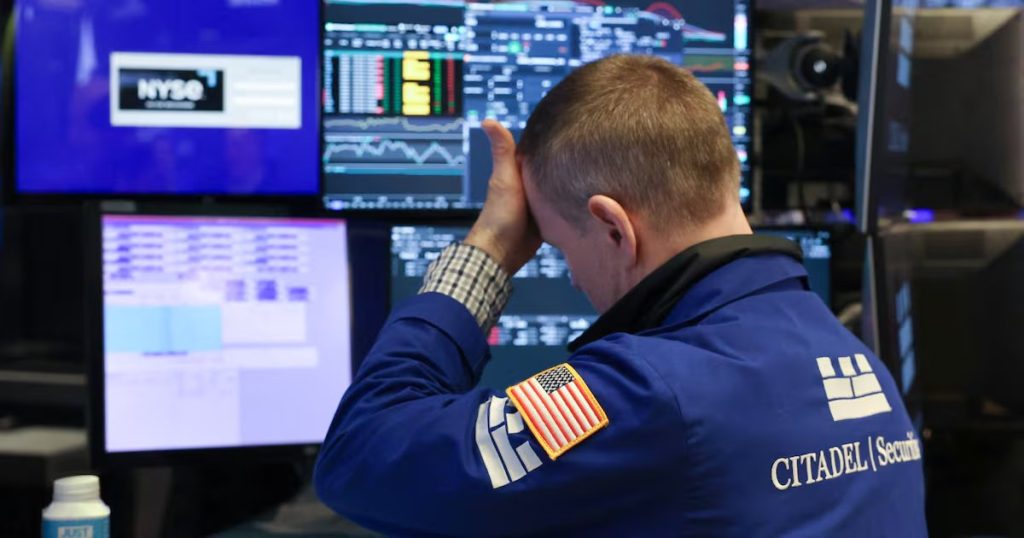 Tensiones Comerciales entre China y Estados Unidos en Wall Street - Tensiones Comerciales entre EE.UU. y China Afectan a Wall Street