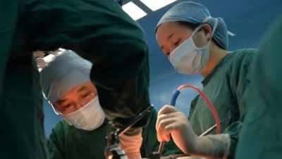 Trasplante de Hígado de Cerdo Modificado en un Paciente Humano - Paciente sobrevive 171 días con hígado porcino modificado exitosamente