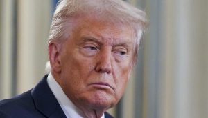 Trump Da a Hamás hasta el Domingo para Aceptar Su Plan de Paz para Gaza - Trump da ultimátum a Hamás para aceptar su plan de paz