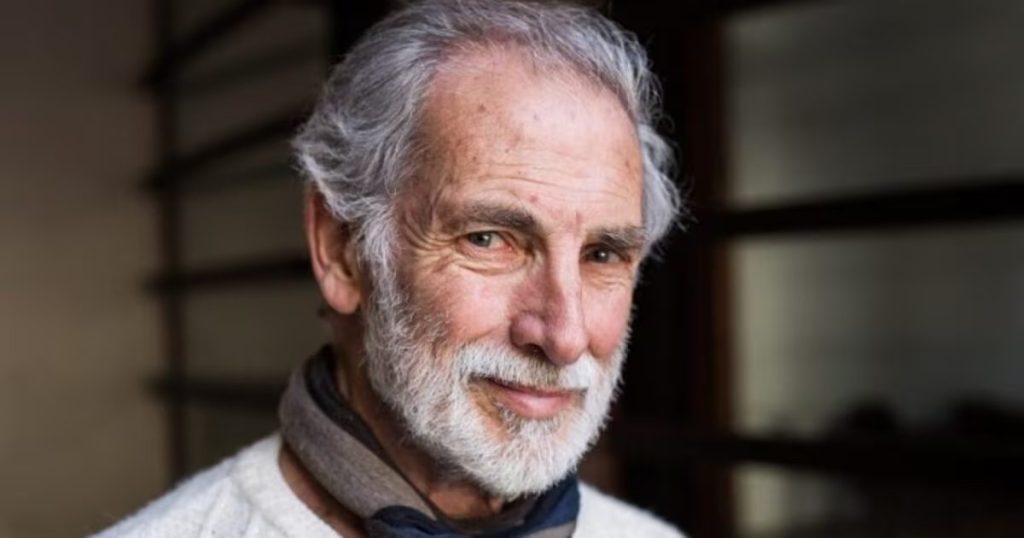 Visita de Gabriel Boric a Héctor Noguera en la Moneda - Gabriel Boric realiza emotiva visita a Héctor Noguera
