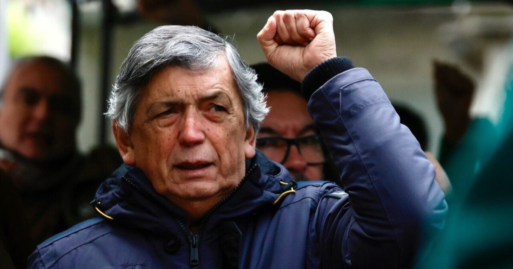 Apoyo de Lautaro Carmona a Jeannette Jara en las Críticas al Gobierno - Lautaro Carmona resalta la crítica de Jara hacia Boric