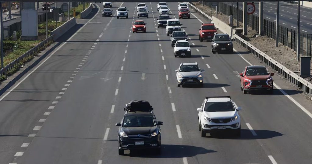 Balance de Tránsito durante el Fin de Semana Largo en Chile - Accidentes en Carreteras: 21 Muertos y 166 Detenidos Durante el Feriado