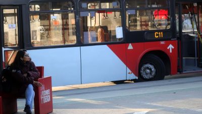 Buses Eléctricos Gratuitos para los Votantes en las Condes - Transporte Gratuito para Votantes en Las Condes: Innovación y Comodidad.
