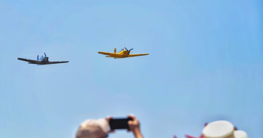 Celebración del 71 Aniversario del Aeródromo Eulogio Sánchez en la Reina - Aeródromo Eulogio Sánchez: Clave en Emergencias y Celebraciones