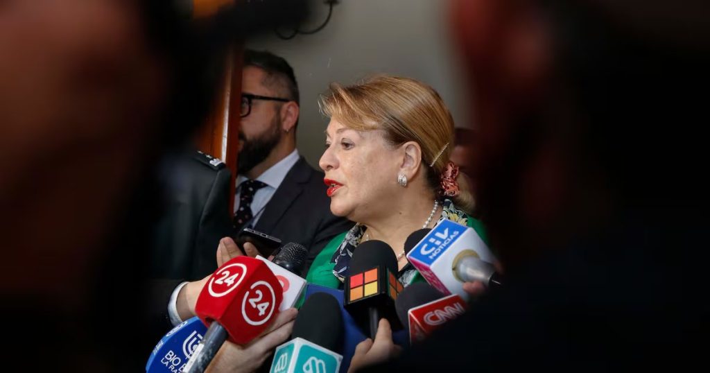 Coimas de la Exministra Vivanco en el Caso Bielorruso - Exministra Vivanco y su pareja, envueltos en millonario escándalo financiero