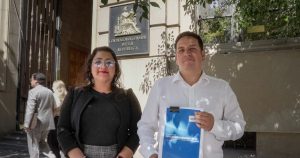 Denuncia de Matías Toledo en la Contraloría contra un Exasesor de Puente Alto - Denuncia en Puente Alto revela uso indebido de recursos municipales.