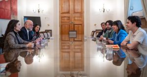 Dificultades del Oficialismo para Traspasar el Voto de Parisi - Desafíos del Oficialismo Chileno Tras la Derrota Electoral