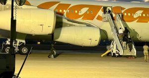 El Avión de Nicolás Maduro Viaja a la Frontera con Brasil - Avión Conviasa de Maduro genera tensión en frontera brasileña