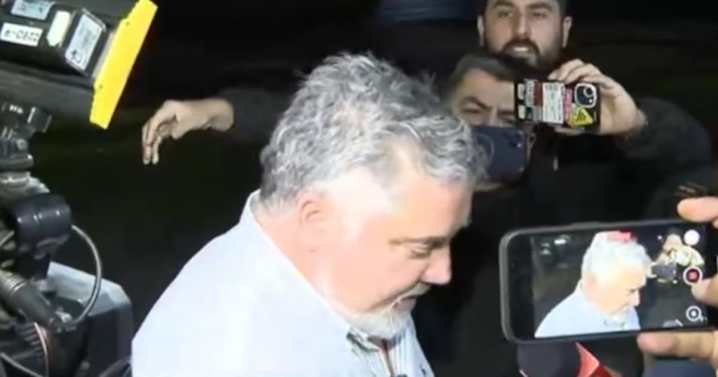 Entrega de Gonzalo Migueles a Carabineros por Cohecho y Lavado de Activos - Gonzalo Migueles se entrega por investigación de cohecho y lavado de activos.