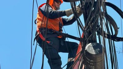 Inicio de los Trabajos de Ordenamiento y Retiro de Cables en Recoleta - Recoleta avanza en modernización con retiro de cables en desuso