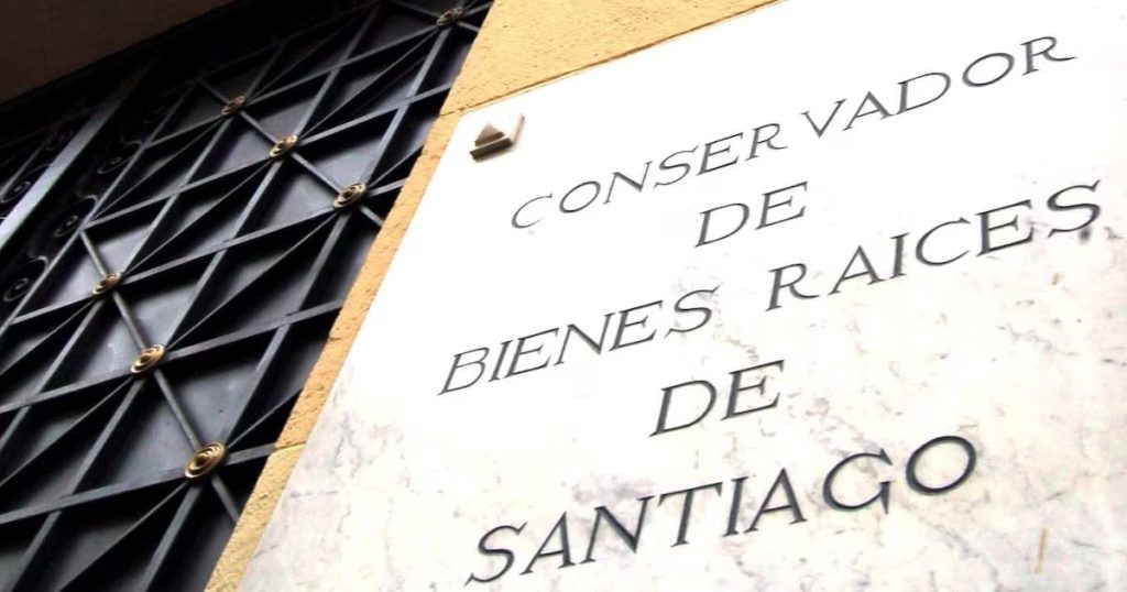 La Designación del Interino del Conservador en Santiago - Controversia en la Designación del Conservador Interino de Santiago