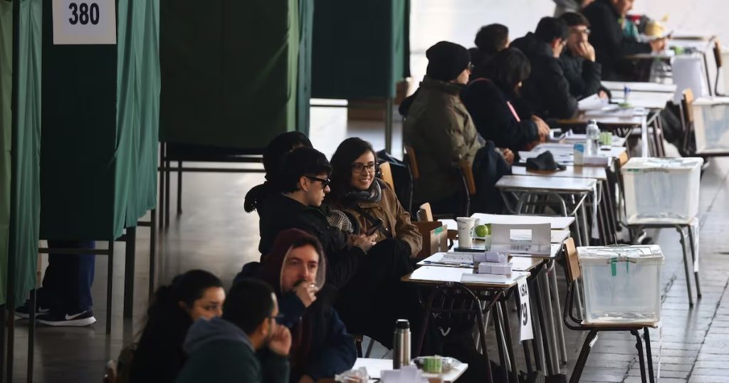 Medidas de Hidratación y Transporte para las Elecciones en la Región Metropolitana - Estrategias para Elecciones Seguras en la Región Metropolitana