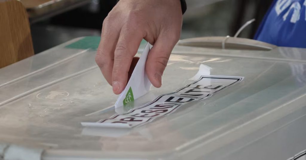 Medidas de Seguridad y Transporte Gratuito en Valparaíso para las Elecciones de 2025 - Valparaíso refuerza seguridad y transporte para elecciones 2025