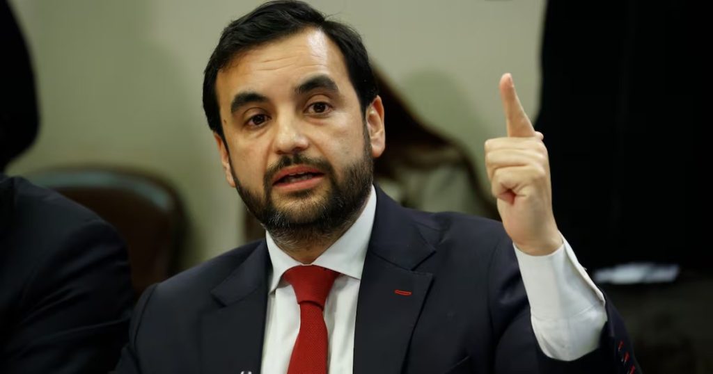 Transformación de Punta Peuco en Cárcel Común en Chile - Boric elimina cárceles especiales para derechos humanos en Chile.