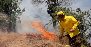 Alerta Preventiva por Incendios Forestales en la Región Metropolitana - Ola de calor extrema enciende alarmas por incendios forestales.