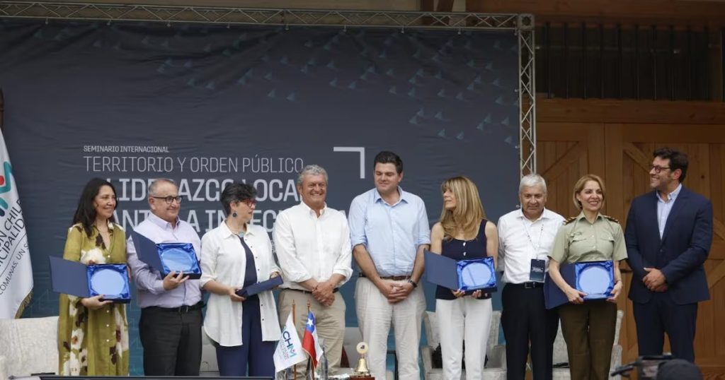 Creación del Centro de Análisis Delictual y de la Academia de Inspectores Municipales - Chile fortalece seguridad con nuevo centro de análisis delictual