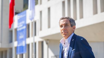 Desalojo de Familias en el Cerro 18 de lo Barnechea - Desalojo en Cerro 18: Boric defiende el uso de la fuerza con firmeza.