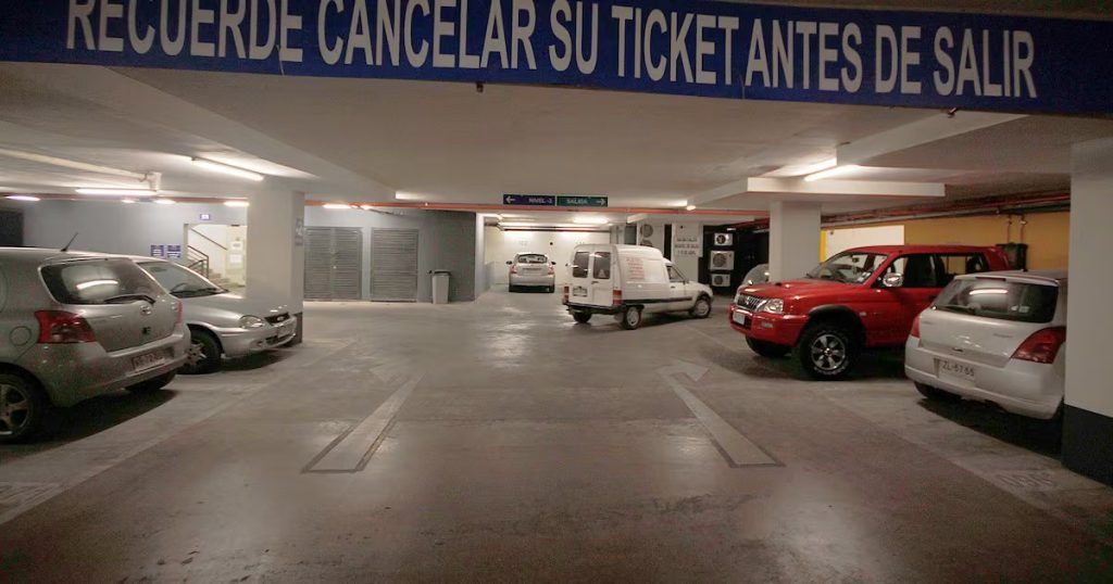 Eliminación del Cobro por Estacionamientos en los Centros de Salud - Acceso Gratuito a Estacionamientos en Centros de Salud Avanza Positivamente