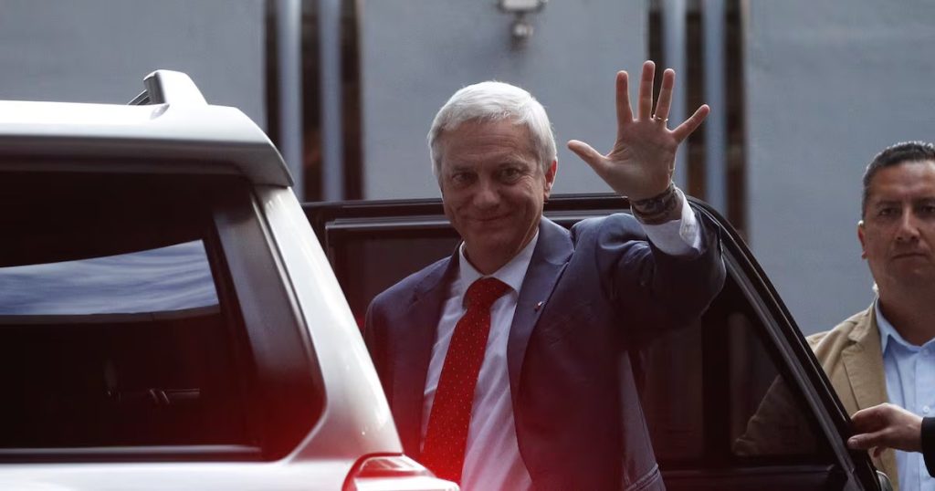 Eliminación del Impuesto Territorial para la Primera Vivienda en Chile - José Antonio Kast propone eliminar contribuciones a primeras viviendas