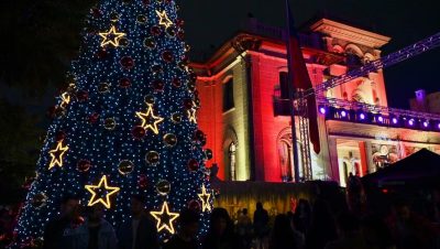 Encendido del Árbol de Navidad en el Palacio Falabella de Providencia - La magia navideña ilumina el Palacio Falabella en Providencia