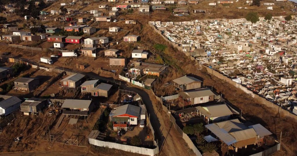 Plan de Desalojo de la Megatoma en San Antonio - Gobierno Chileno Anuncia Plan de Desalojo en San Antonio