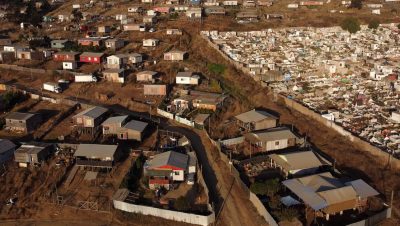 Plan de Desalojo de la Megatoma en San Antonio - Gobierno Chileno Anuncia Plan de Desalojo en San Antonio