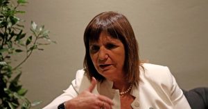 Renuncia de Patricia Bullrich al Ministerio de Seguridad de Argentina - Patricia Bullrich renuncia a su cargo en seguridad para ser senadora